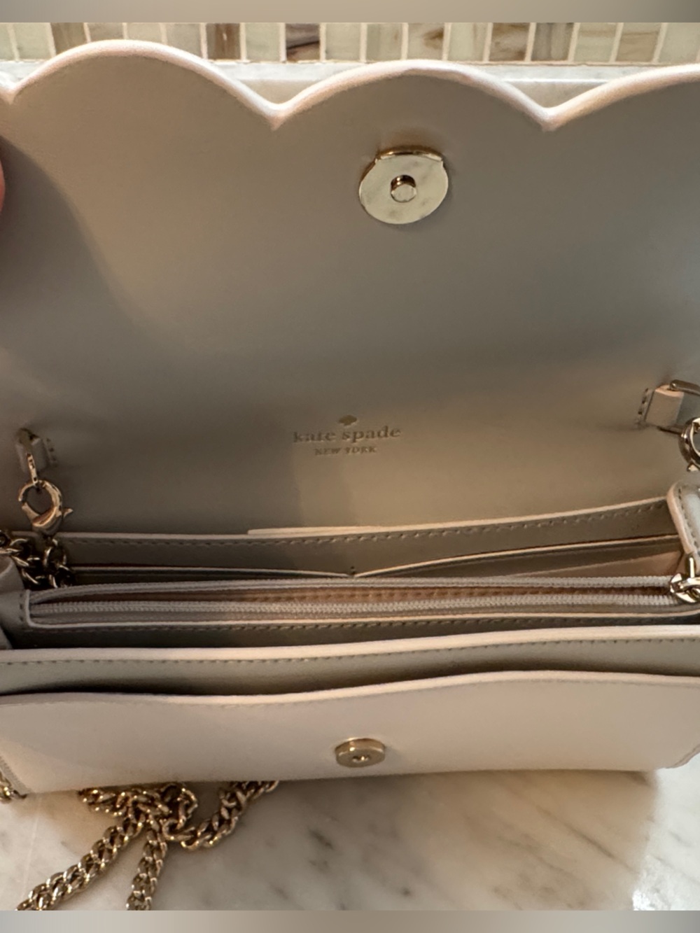 Kate Spade Emma White with grey lining Scalloped Flap Crossbody with Chain - Picture 3 of 7